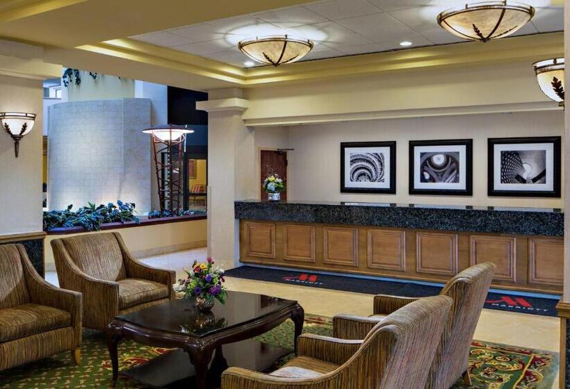 Radisson Hotel Cedar Rapids