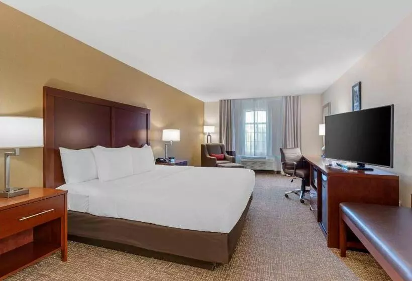 Отель Comfort Inn Marina On The Monterey Bay