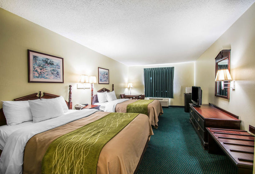 ホテル Super 8 By Wyndham Montgomery I65