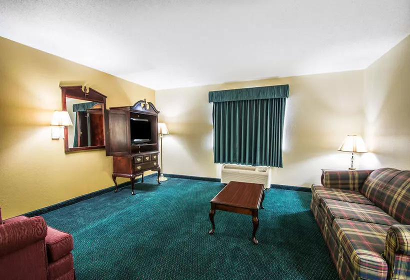 בית מלון כפרי Super 8 By Wyndham Montgomery I65