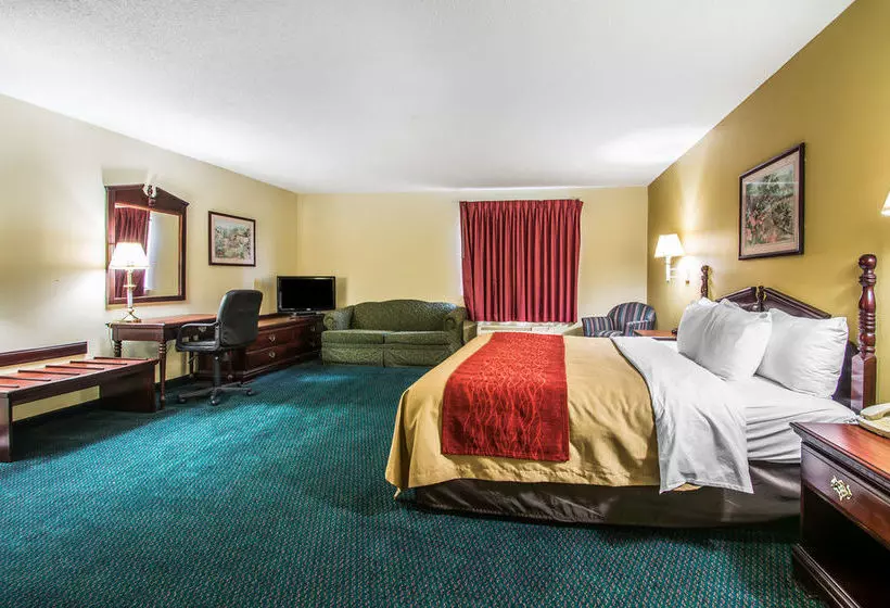 בית מלון כפרי Super 8 By Wyndham Montgomery I65