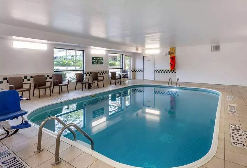 Отель Comfort Inn Rockford Near Casino District