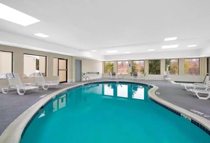 בית מלון כפרי Holiday Inn Express Harrisburg Ne, An Ihg