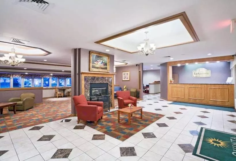 ホテル La Quinta By Wyndham Overland Park