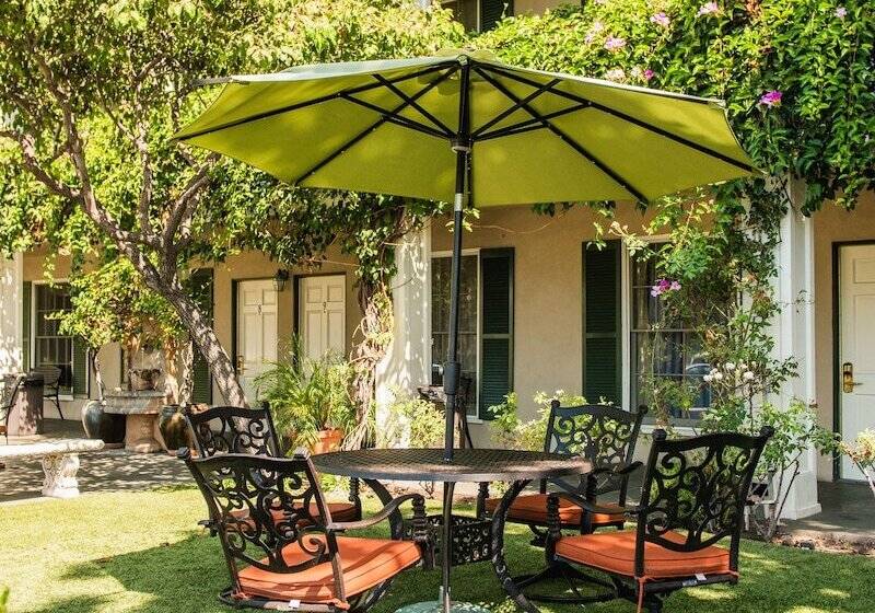 酒店 Lavender Inn By The Sea