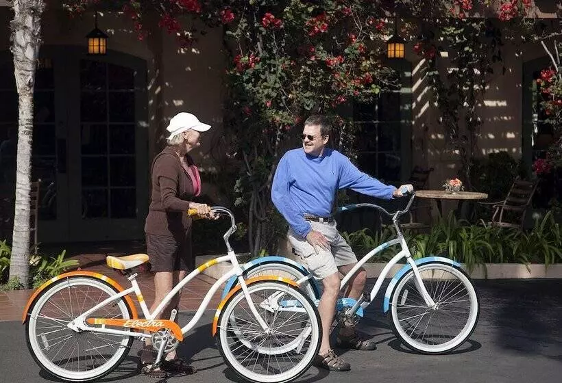 فندق Lavender Inn By The Sea