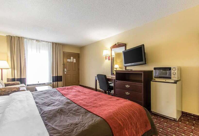 Отель Quality Inn