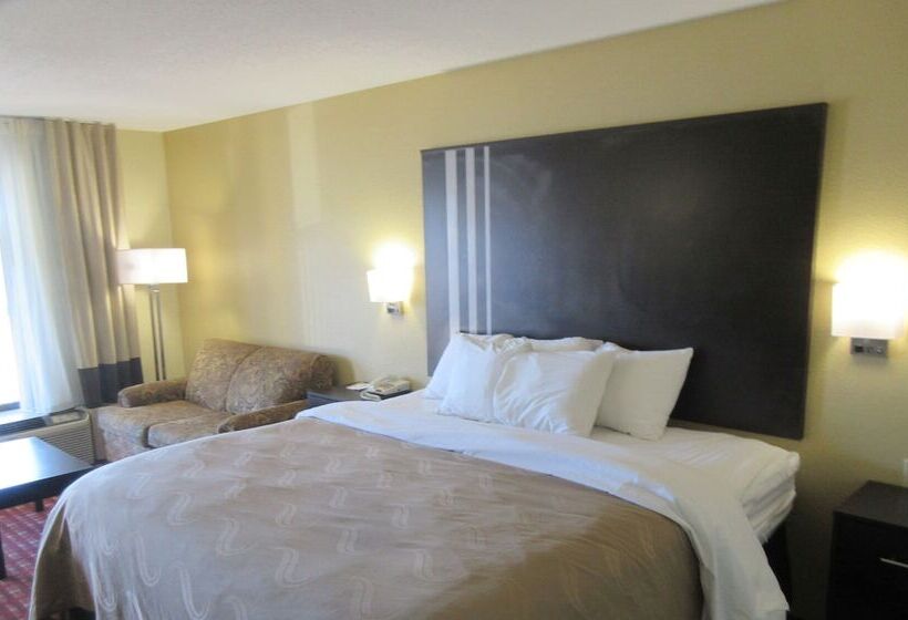 Отель Quality Inn