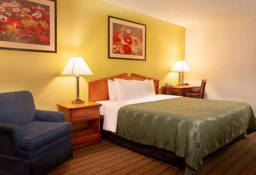 Hotelli Quality Inn At Arlington Highlands