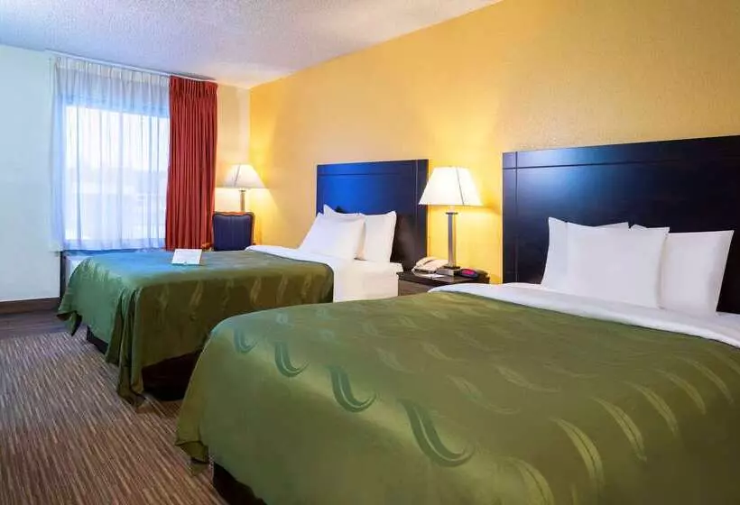 Hotelli Quality Inn At Arlington Highlands