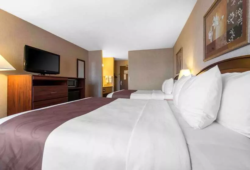 호텔 Quality Inn