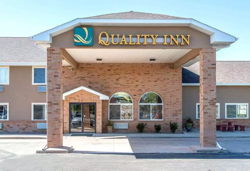 호텔 Quality Inn