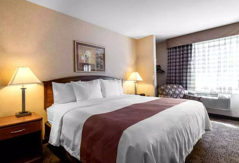 호텔 Quality Inn