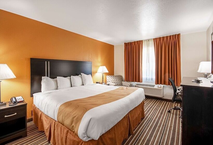 فندق Quality Inn