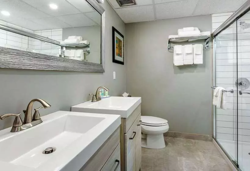 Отель Quality Inn Old Saybrook Westbrook