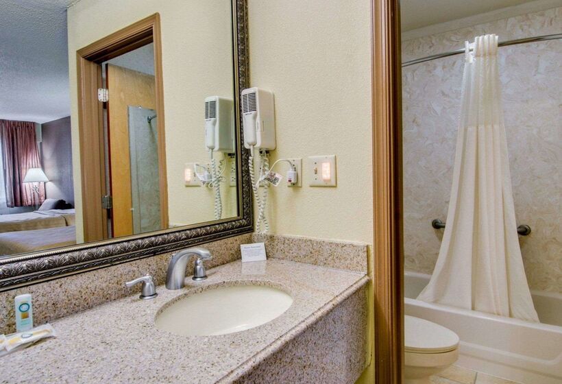 Hotel Quality Inn Salem I81