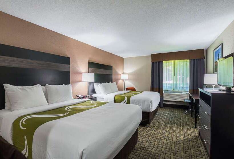 호텔 Quality Inn & Suites