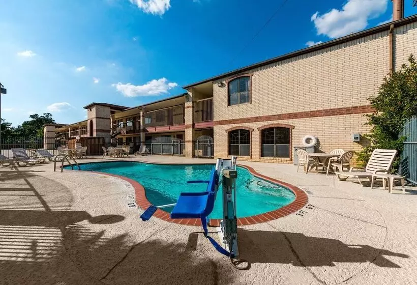 ホテル Quality Inn University Near Downtown