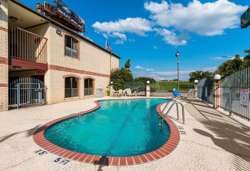 호텔 Quality Inn University Near Downtown