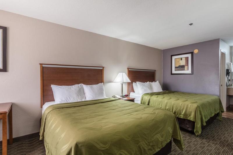 호텔 Quality Inn University Near Downtown