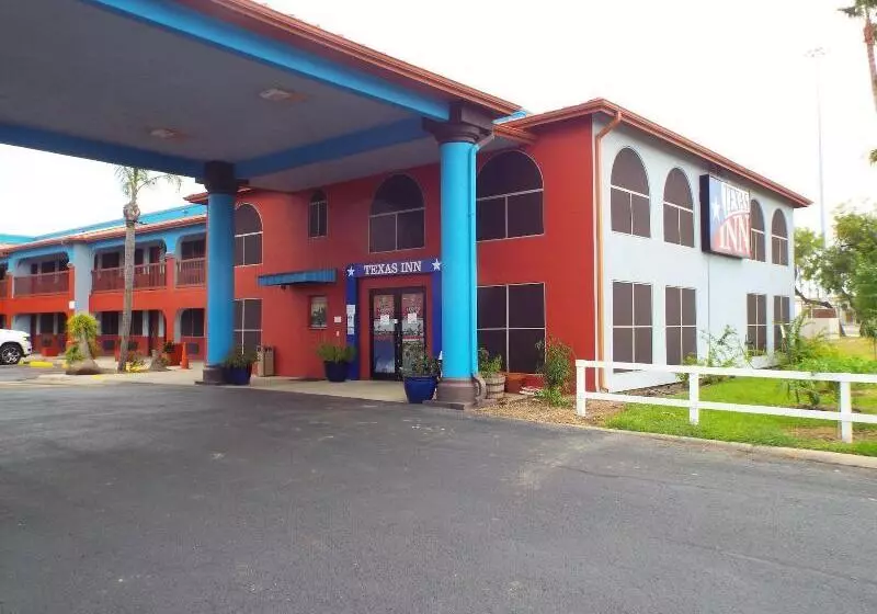 בית מלון כפרי Texas Inn Harlingen