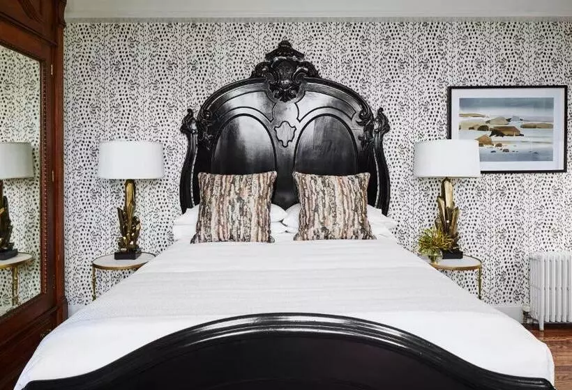 Отель The Cliffside Inn