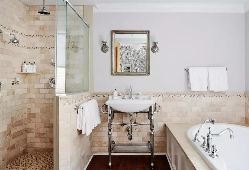 Отель The Cliffside Inn