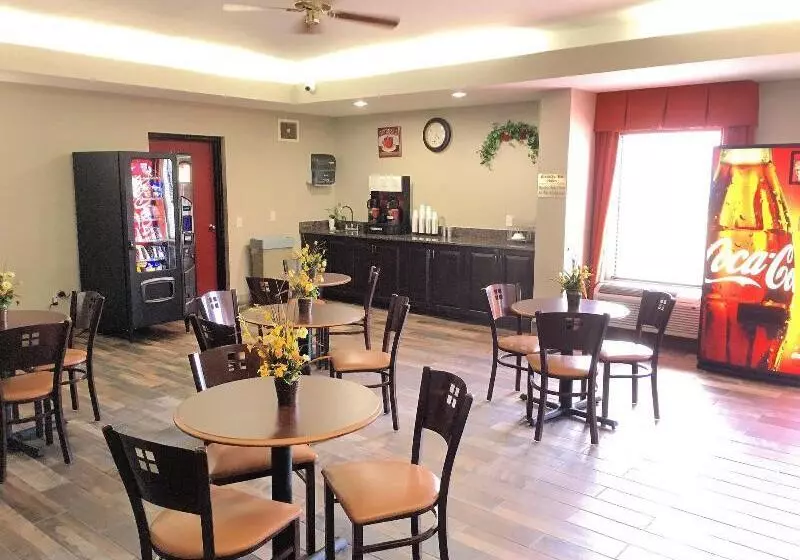 호텔 Baymont By Wyndham Creedmoor