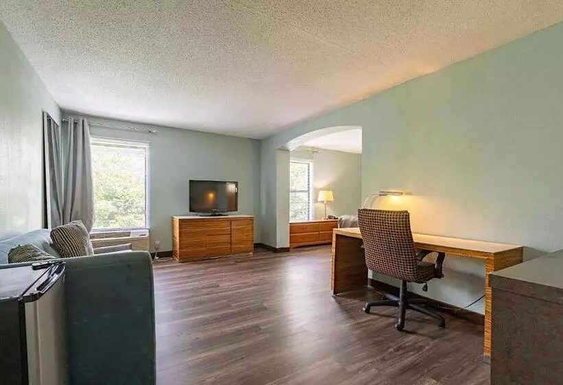 호텔 Baymont By Wyndham Creedmoor