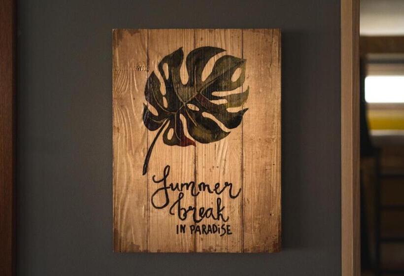 הוסטל Gundi House