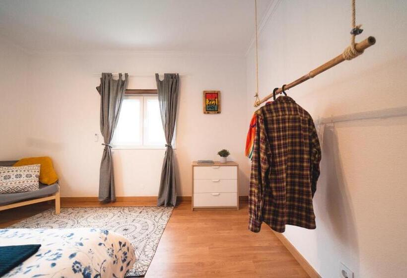 הוסטל Gundi House