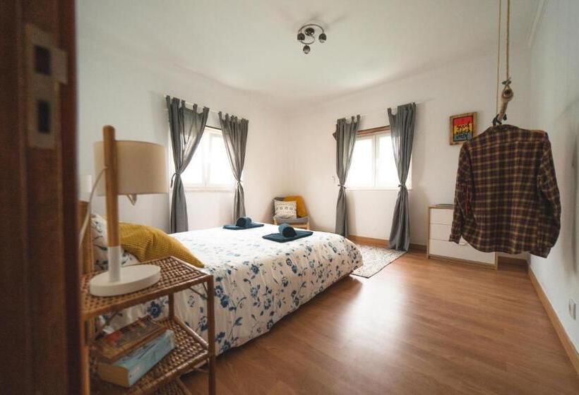 הוסטל Gundi House