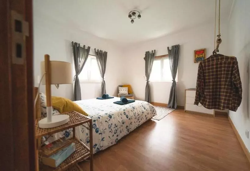 هاستل Gundi House