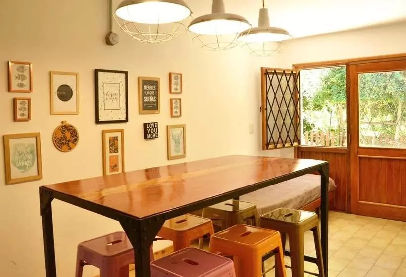 ペンション Hostel Planeta Cumbrecita