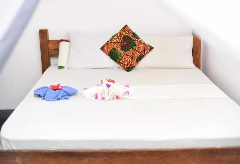 ベッドアンドブレックファースト Furaha Lodge