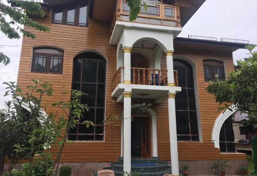 Hotel Oyo 38678 Northland Residency