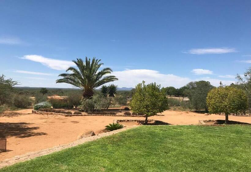 هتل The Farmhouse