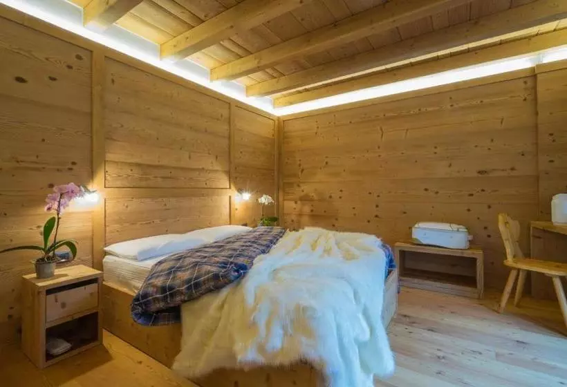 Retkeilymaja I Riviù