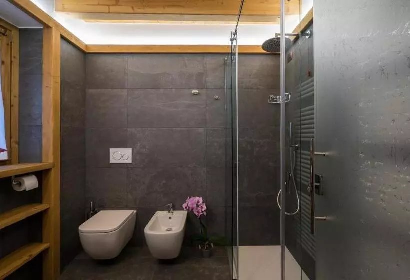 Retkeilymaja I Riviù