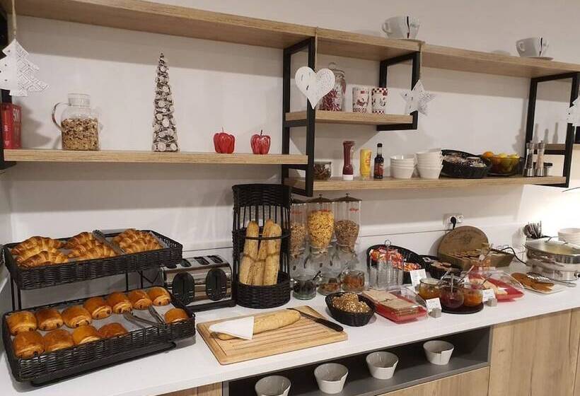 Отель Atolon Park