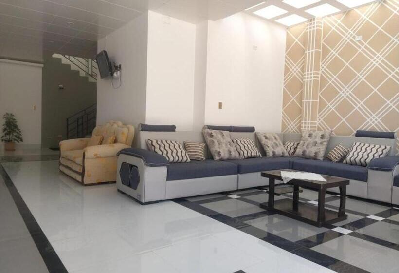 هاستل Hostal Alvasar