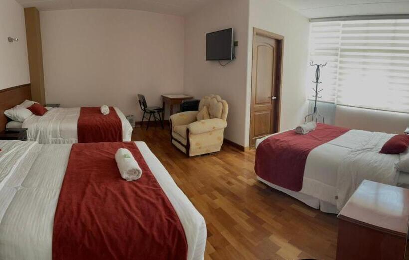 هاستل Hostal Alvasar