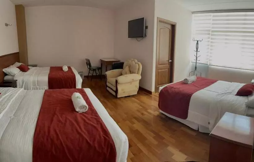 هاستل Hostal Alvasar