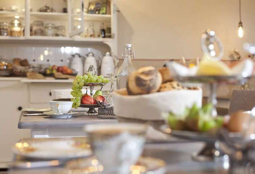 پانسیون Altstadt Gästehaus