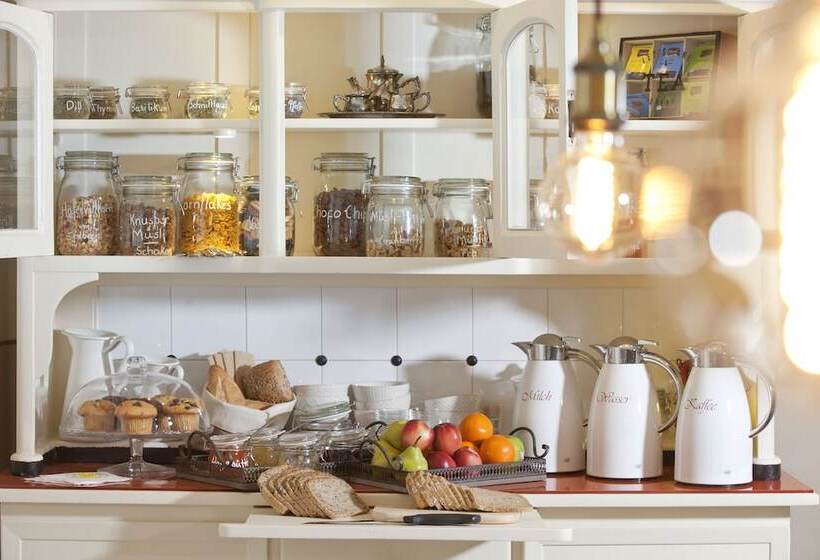 پانسیون Altstadt Gästehaus