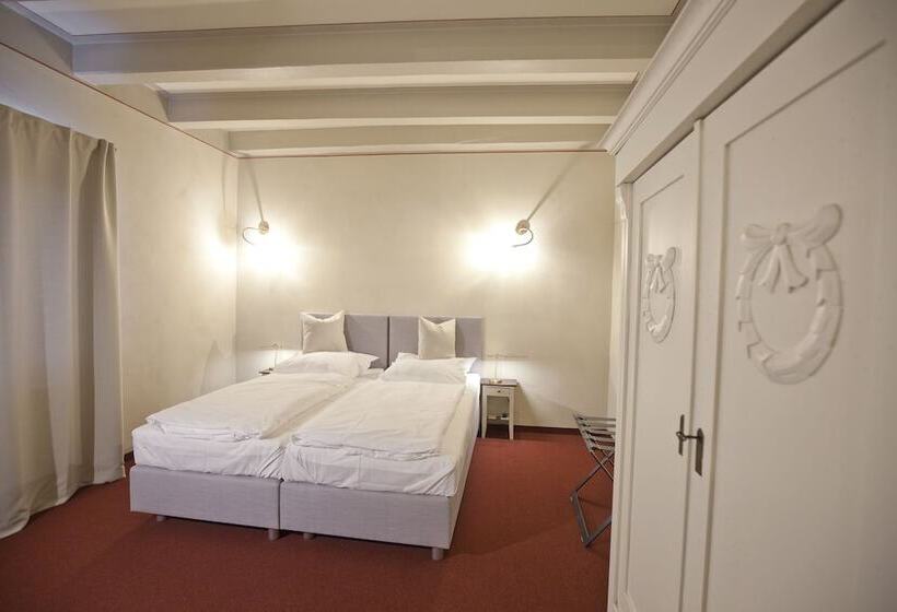 پانسیون Altstadt Gästehaus