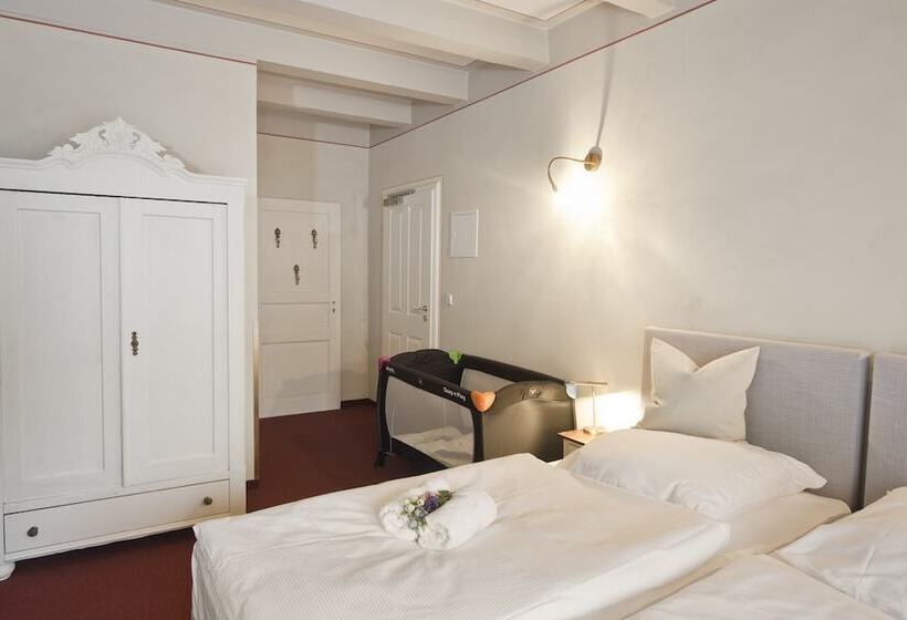 پانسیون Altstadt Gästehaus