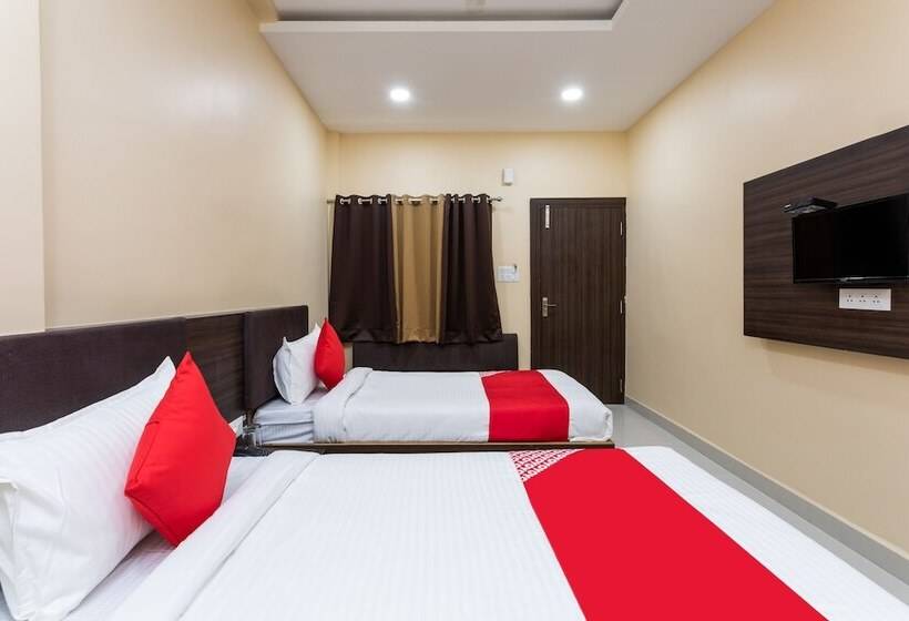 Hotell Spot On 28247  Smr Palace