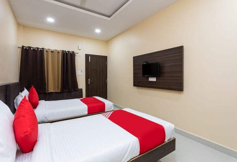 Hotell Spot On 28247  Smr Palace