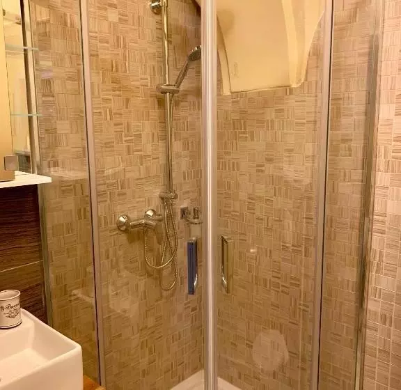 Retkeilymaja Patrick's Pub